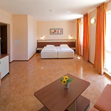 Hotel Sunny Flower Family 3*