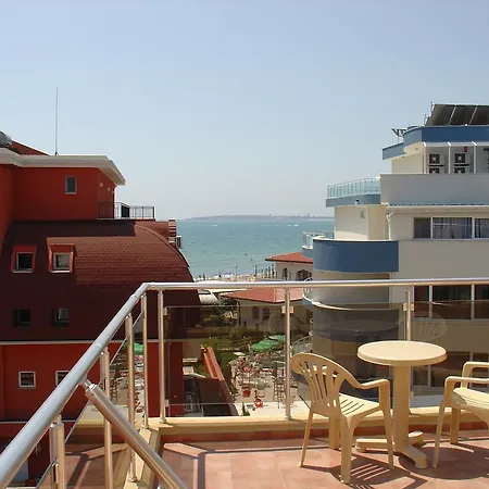 Hotel Sunny Flower Family 3*